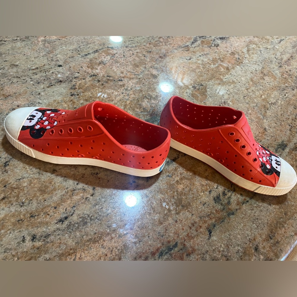 Minnie Mouse Native shoes